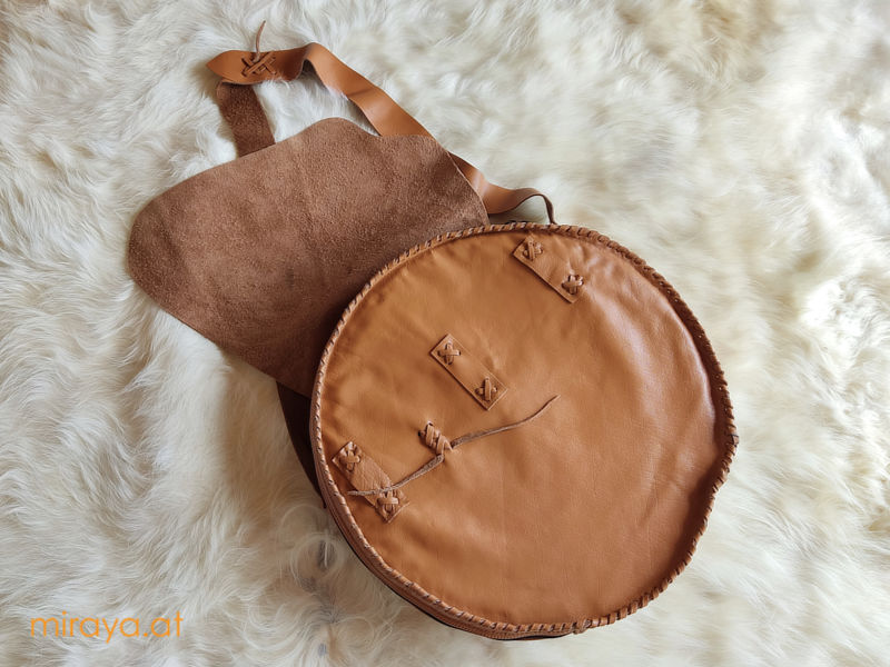 ledertasche-miraya-1