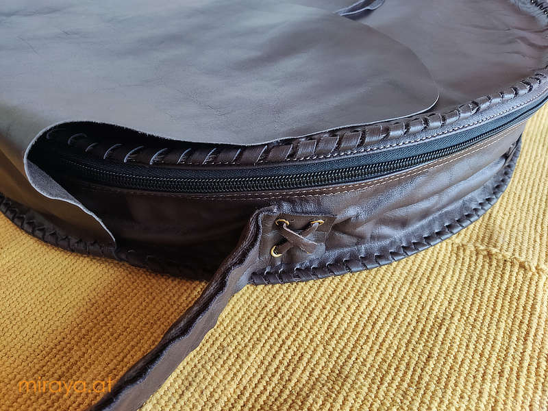 ledertasche-miraya-2